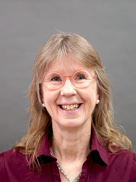 Dr Debbie Stoewen